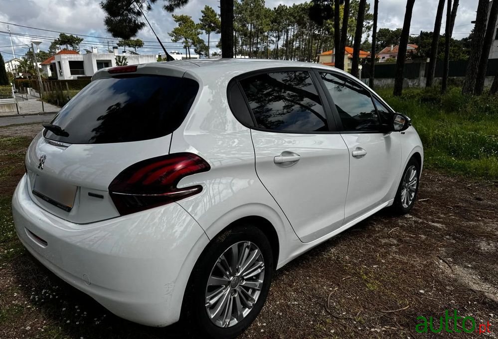 2016' Peugeot 208 photo #4