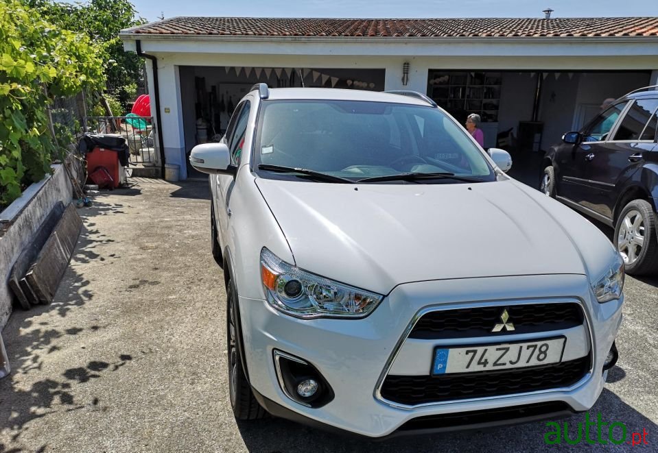 2016' Mitsubishi ASX photo #3