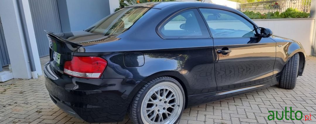 2009' BMW 120 photo #3