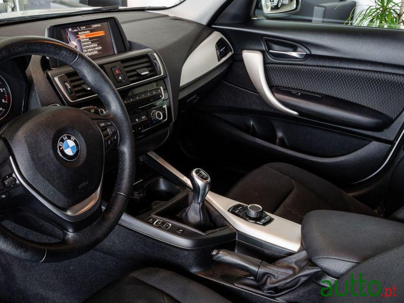 2017' BMW 116 D Efficient Dynamics photo #3