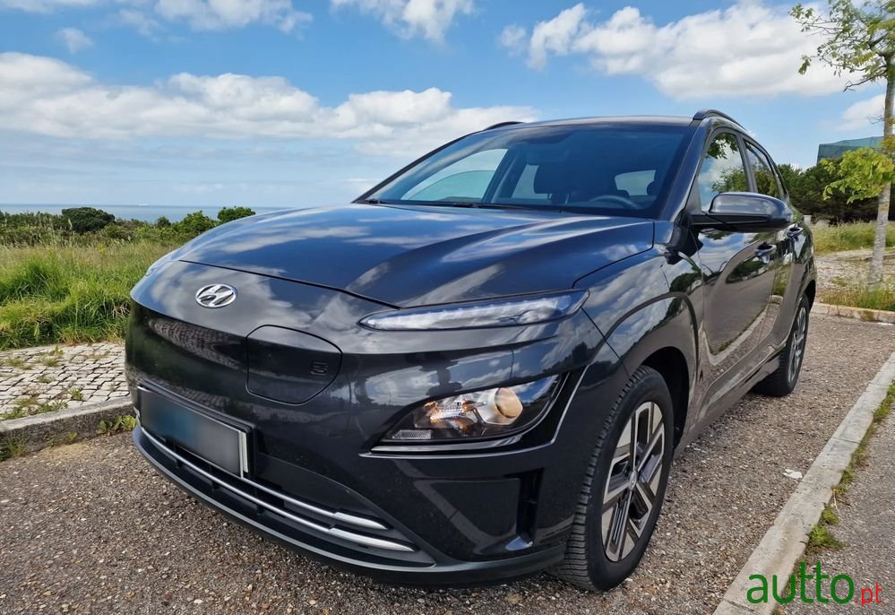 2022' Hyundai Kauai Premium photo #1