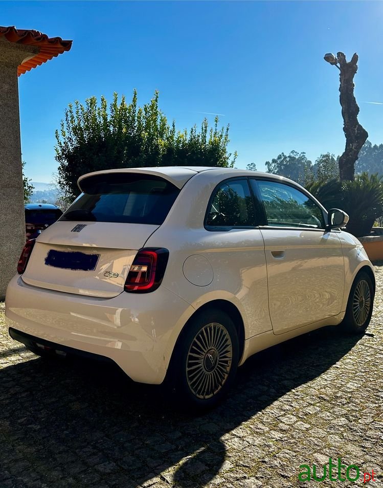 2022' Fiat 500e Icon photo #6
