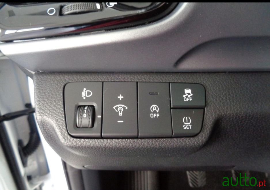 2022' Kia Stonic photo #6