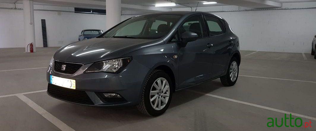 2014' SEAT Ibiza photo #2