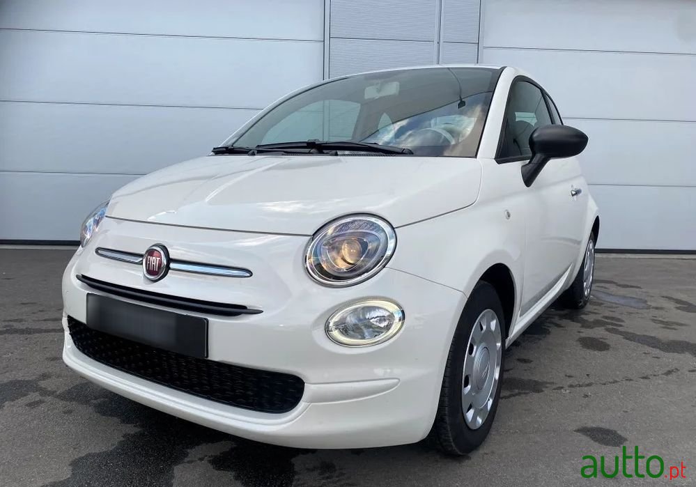 2022' Fiat 500 1.0 Hybrid Club photo #1