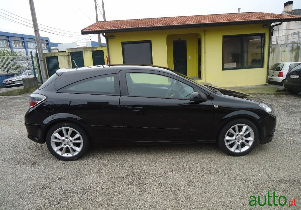 2007' Opel Astra Gtc photo #4