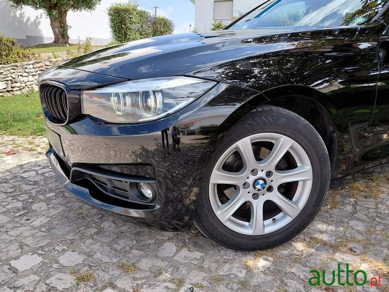 2018' BMW Série 3 D photo #6