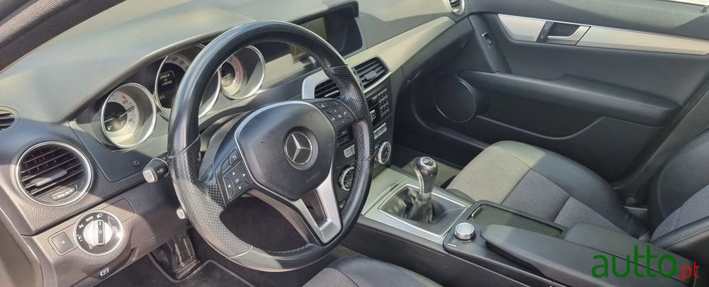2014' Mercedes-Benz C 220 photo #5