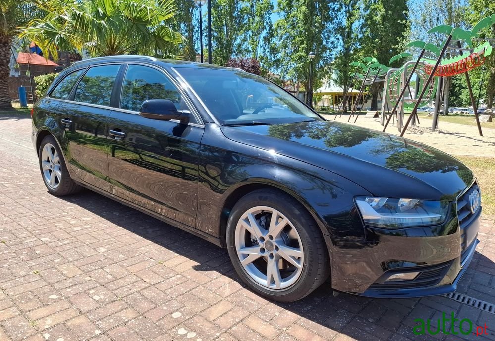 2014' Audi A4 Avant photo #4