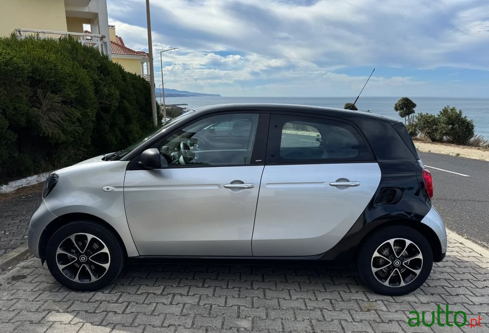 2017' Smart Forfour photo #4