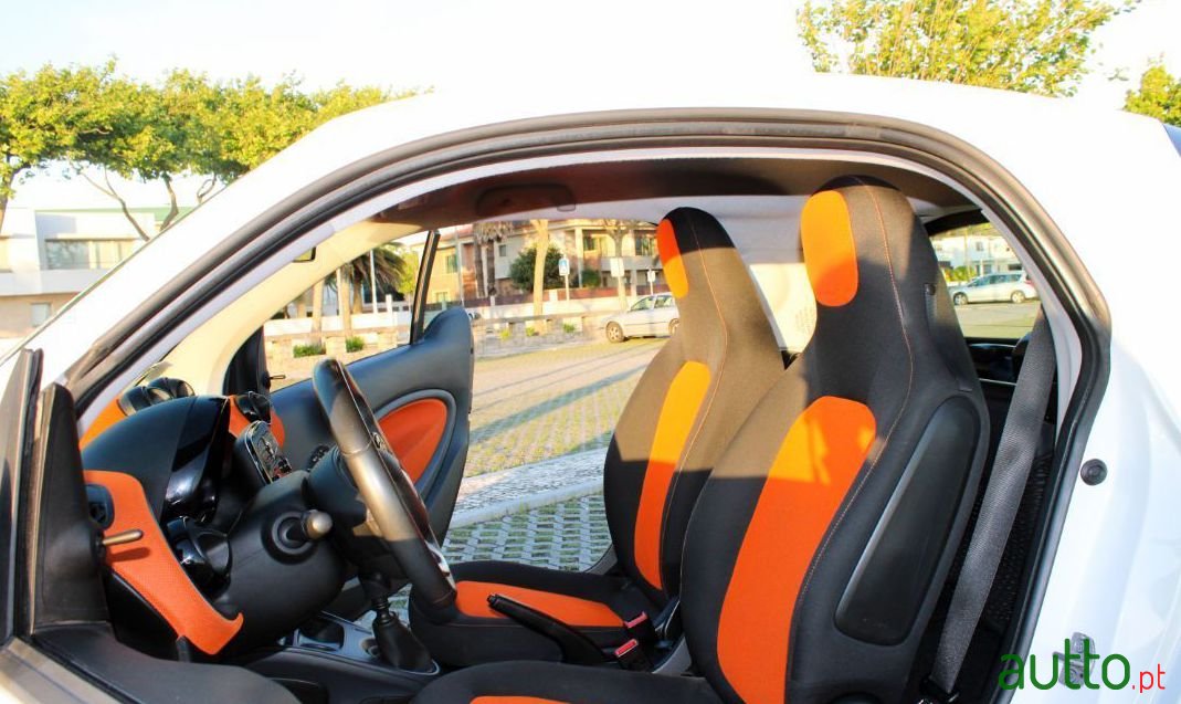 2015' Smart Fortwo photo #4