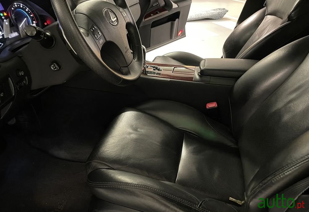 2009' Lexus IS 250 Luxury Line photo #3