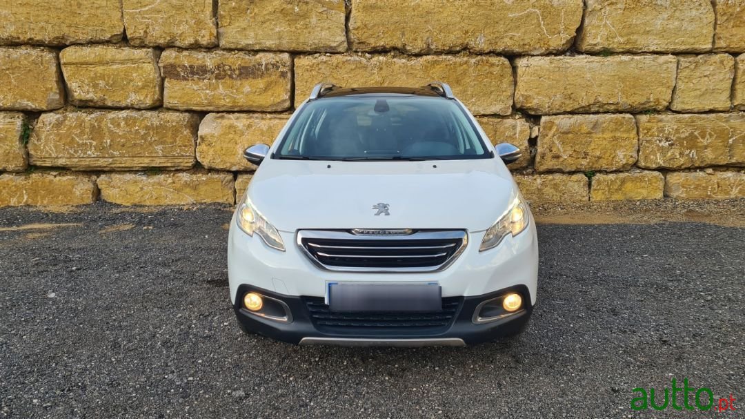 2015' Peugeot 2008 photo #5