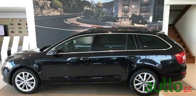 2016' Skoda Octavia Break photo #1