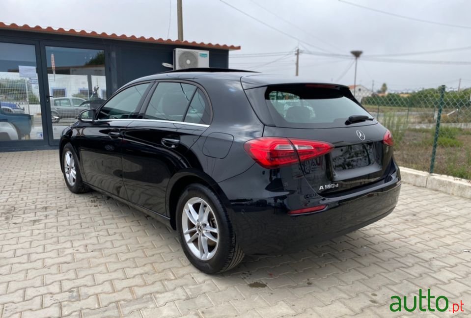 2019' Mercedes-Benz A-180 photo #4