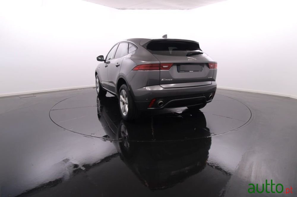 2018' Jaguar E-Pace 2.0 I4D R-Dynamic S photo #5