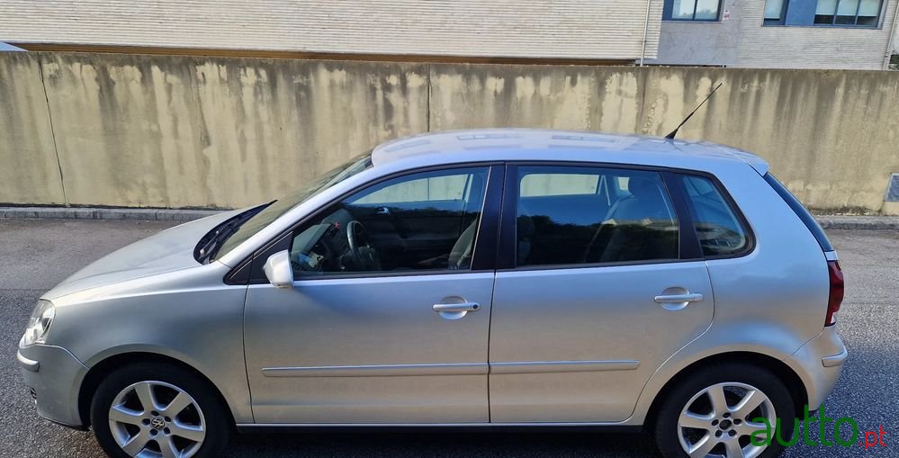 2005' Volkswagen Polo 1.2 Confortline photo #3