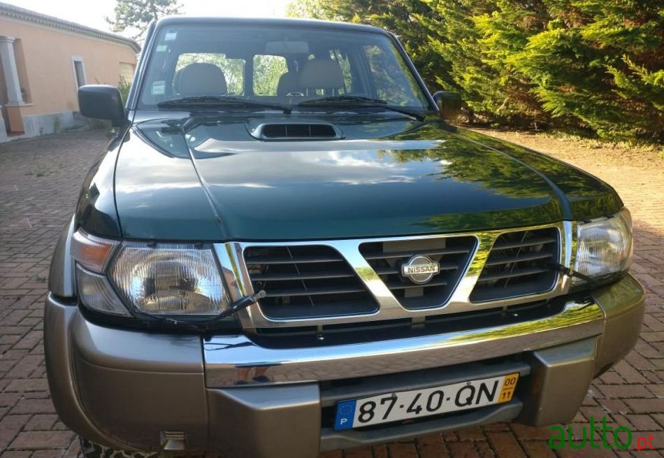 2000' Nissan Patrol photo #6