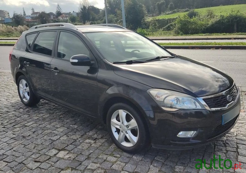 2010' Kia Ceed Sw photo #4