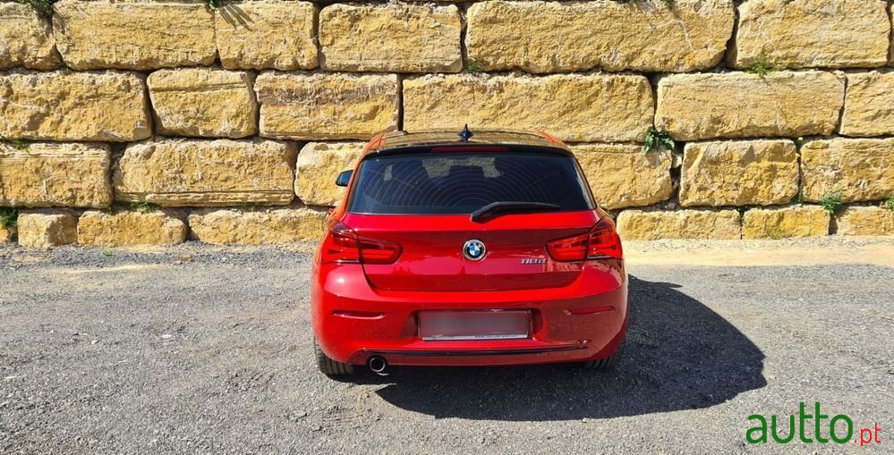 2017' BMW 118 D Line Sport photo #6