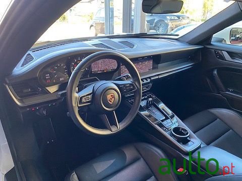 2017' Porsche 911 photo #5