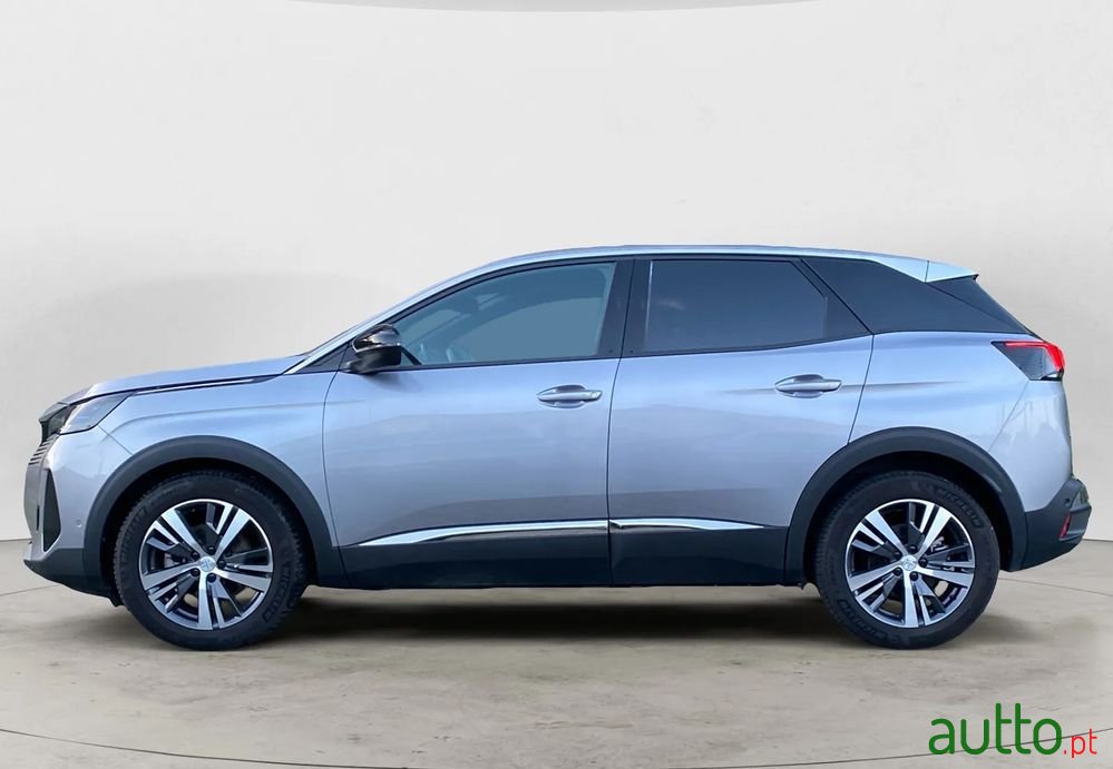 2022' Peugeot 3008 photo #2