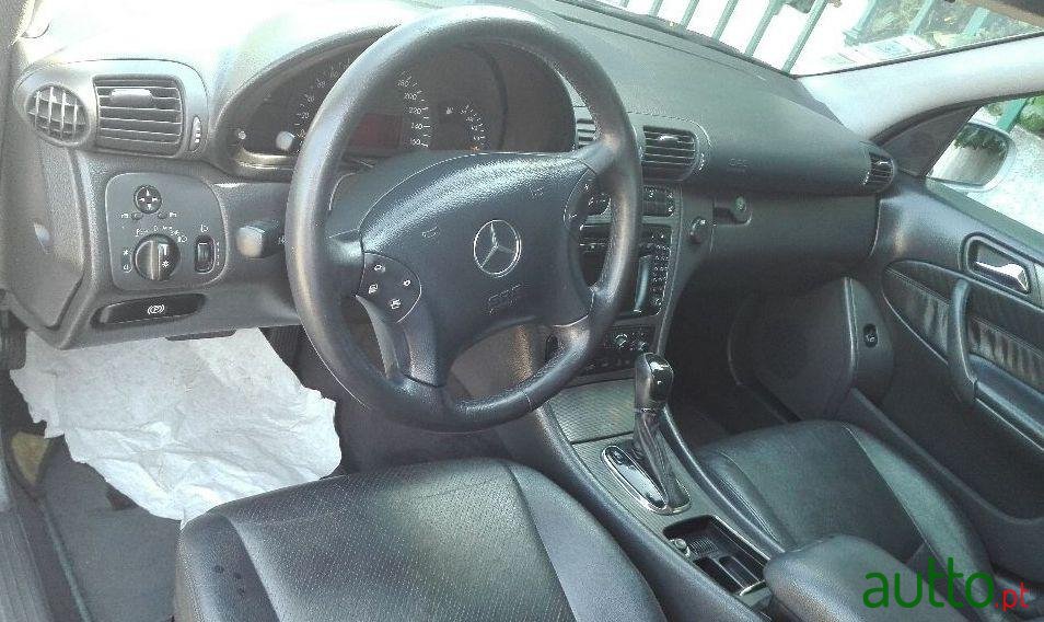 2000' Mercedes-Benz C-220 photo #2