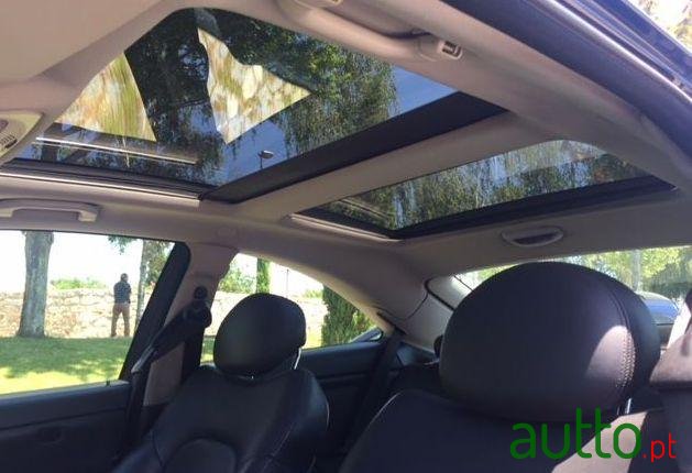 2004' Mercedes-Benz C-220 Sportcoupé photo #2