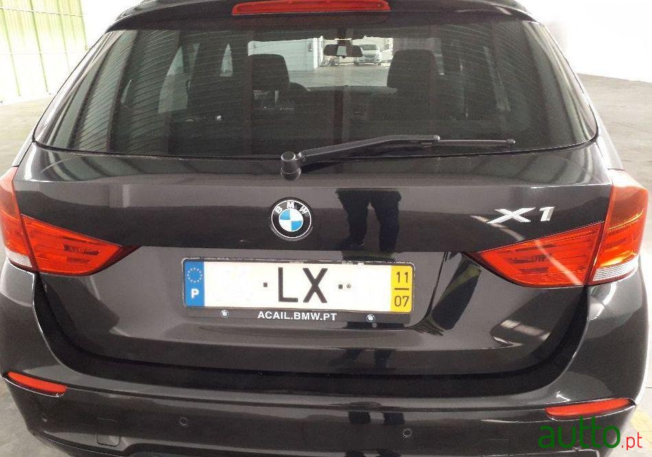 2011' BMW X1 18 D Sdrive photo #4