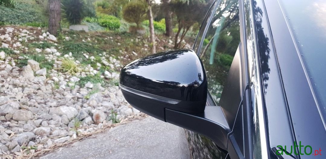 2018' Peugeot 3008 photo #3