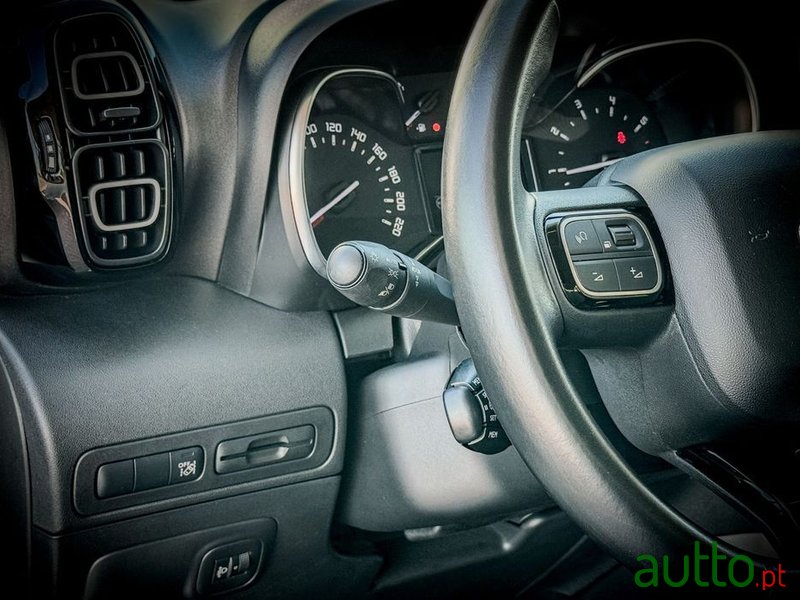2019' Citroen C3 Aircross photo #6
