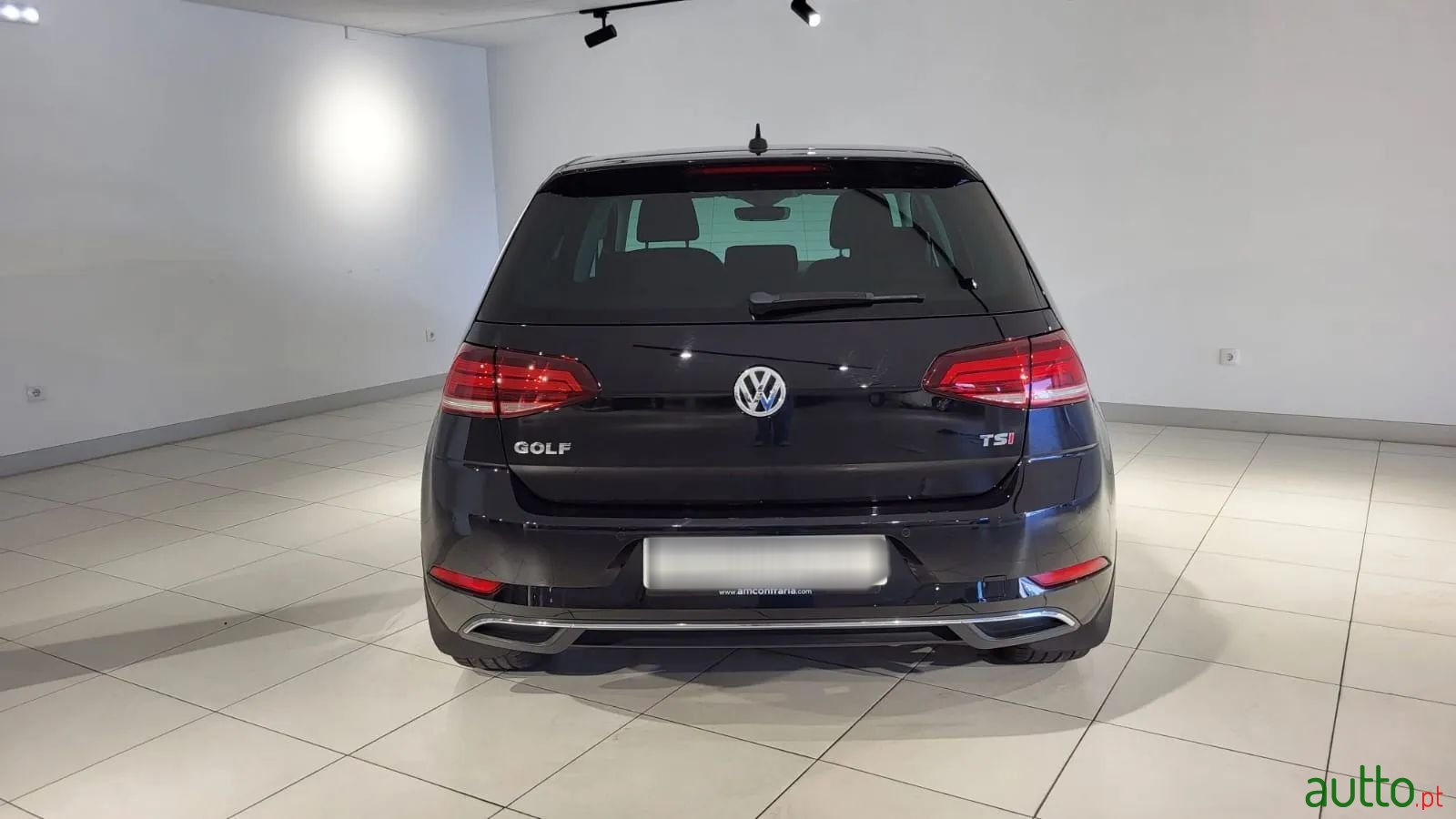 2018' Volkswagen Golf photo #6