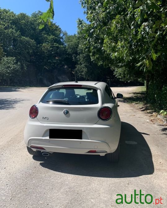 2012' Alfa Romeo MiTo photo #3