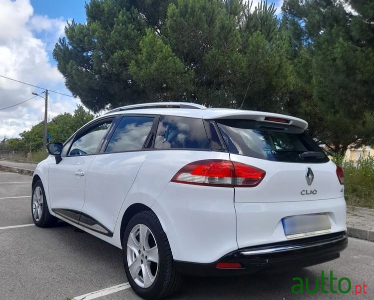 2014' Renault Clio Sport Tourer photo #2