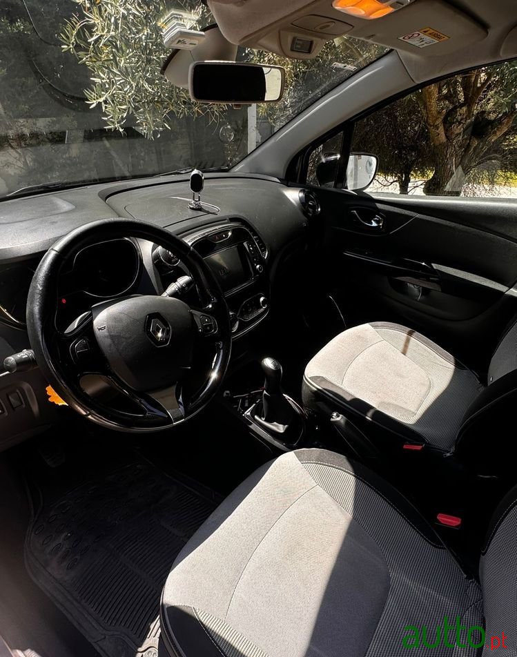 2014' Renault Captur 1.5 Dci photo #6