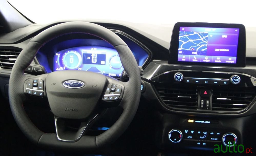 2022' Ford Kuga photo #5