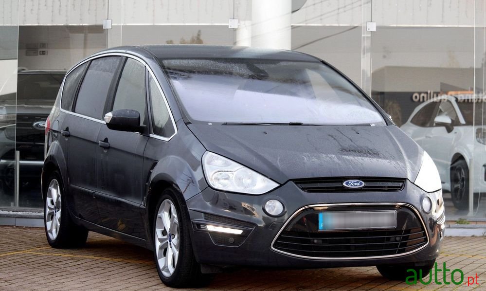 2013' Ford S-Max photo #1
