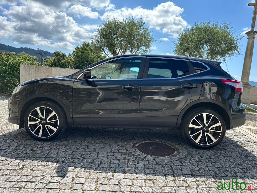 2015' Nissan Qashqai photo #2