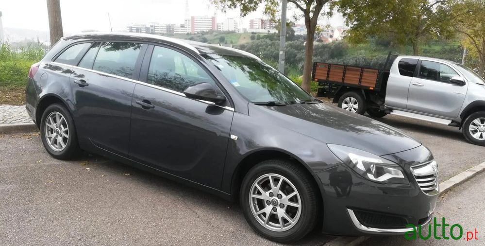 2014' Opel Insignia Sports Tourer photo #1