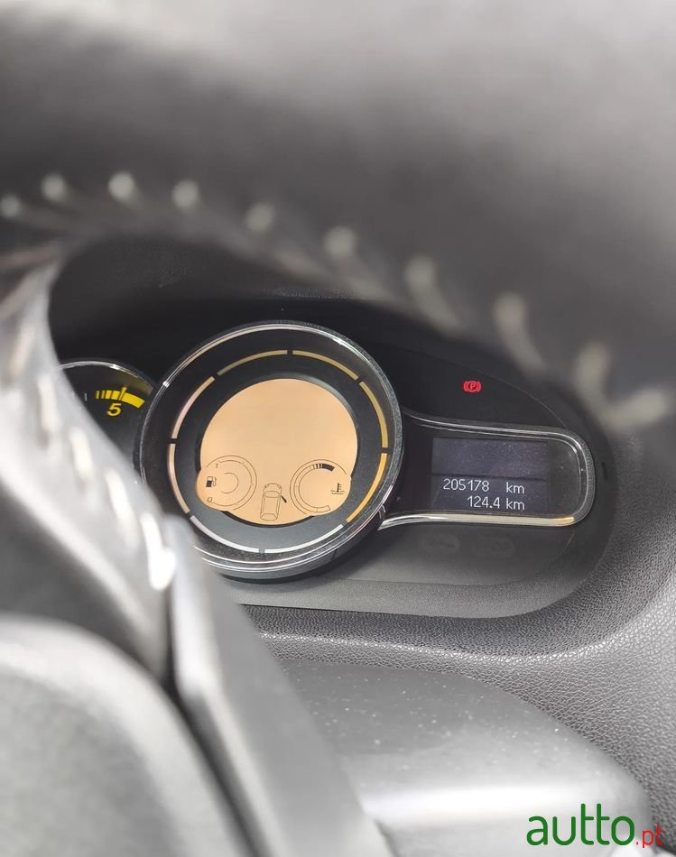 2012' Renault Mégane Sport Tourer photo #3