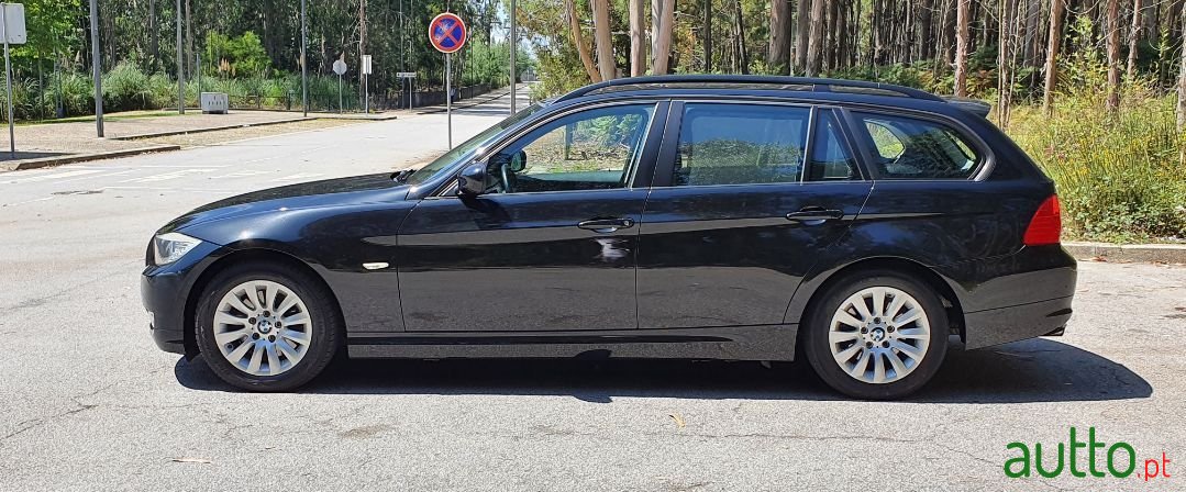 2008' BMW 320 photo #2