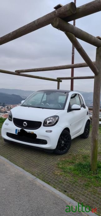 2015' Smart Fortwo photo #2