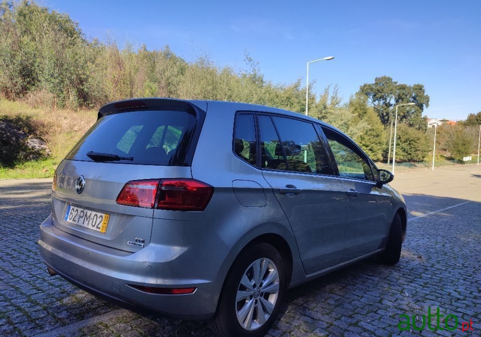 2015' Volkswagen Golf Sportsvan photo #5