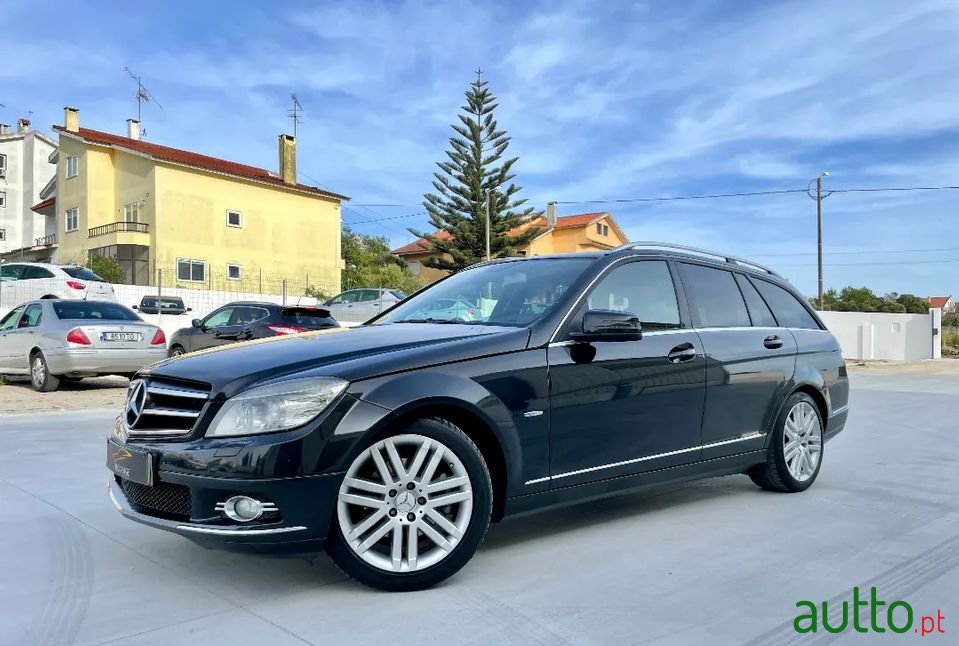 2010' Mercedes-Benz C-220 photo #1