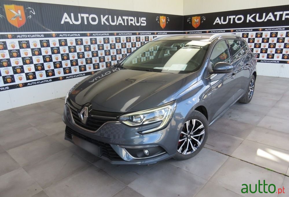 2018' Renault Mégane Sport Tourer photo #2