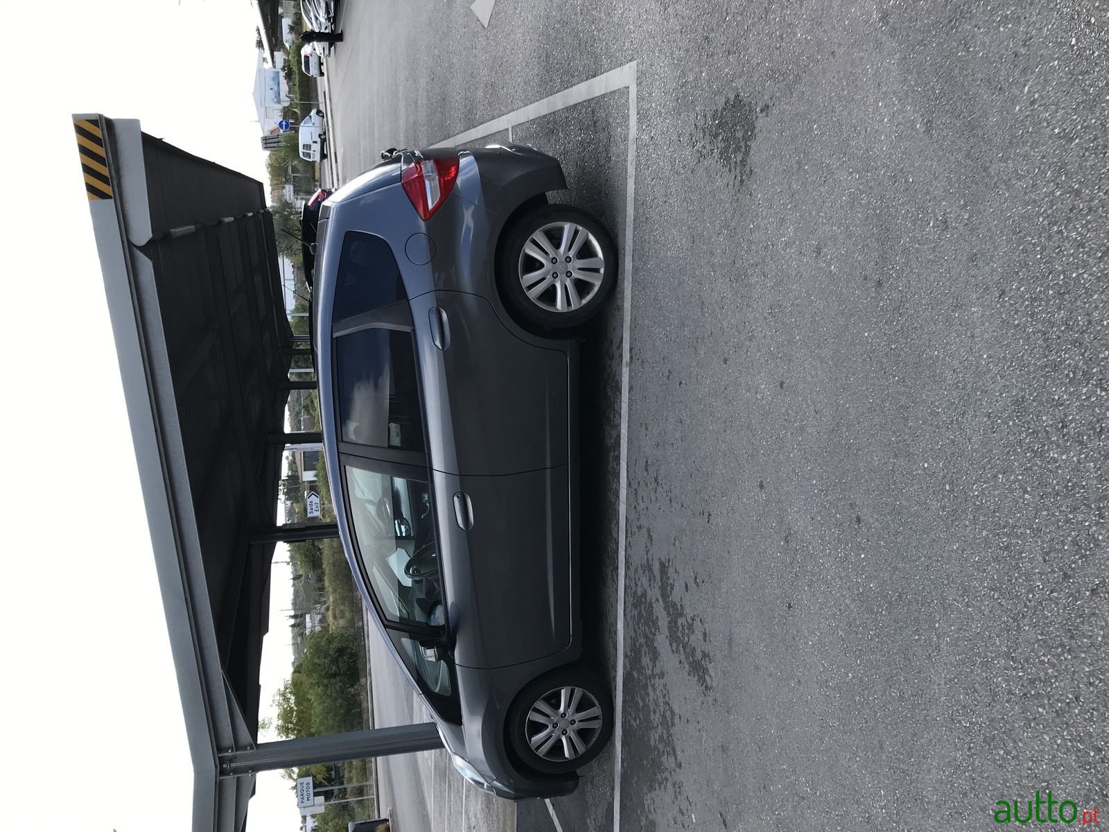 2011' Honda Jazz photo #3