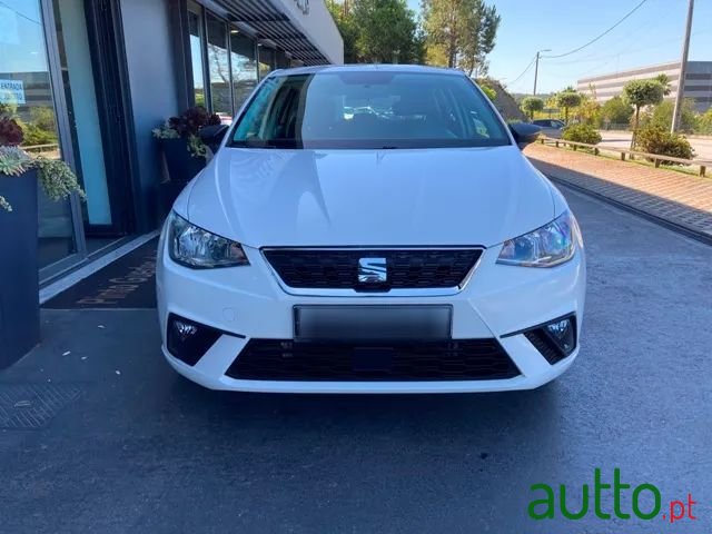 2019' SEAT Ibiza photo #2