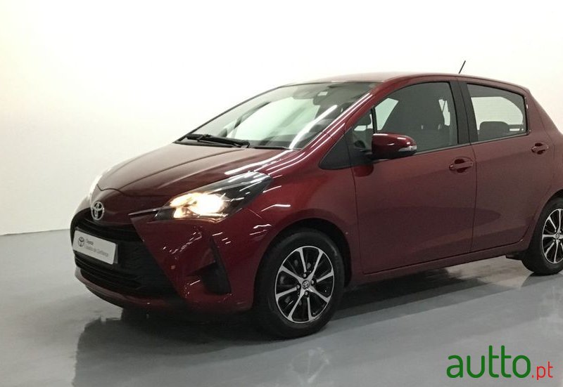 2020' Toyota Yaris photo #1