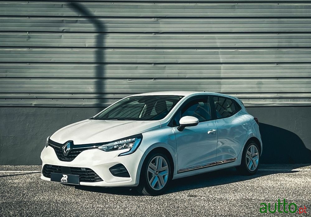 2020' Renault Clio photo #3