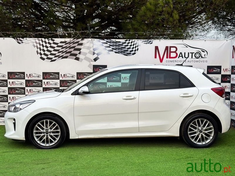 2017' Kia Rio 1.4 Crdi Tx Prime photo #2